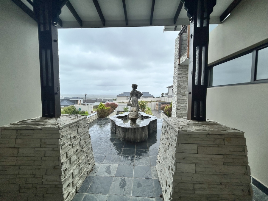 3 Bedroom Property for Sale in Wavecrest Eastern Cape